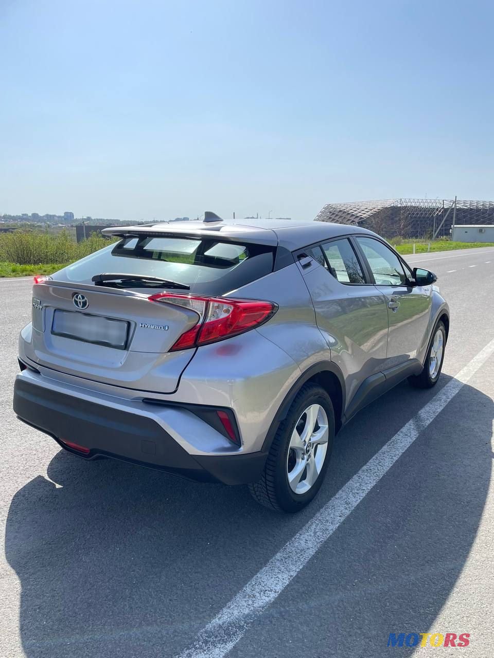 2018' Toyota C-HR photo #3