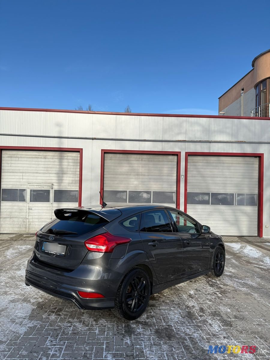 2017' Ford Focus ST photo #1