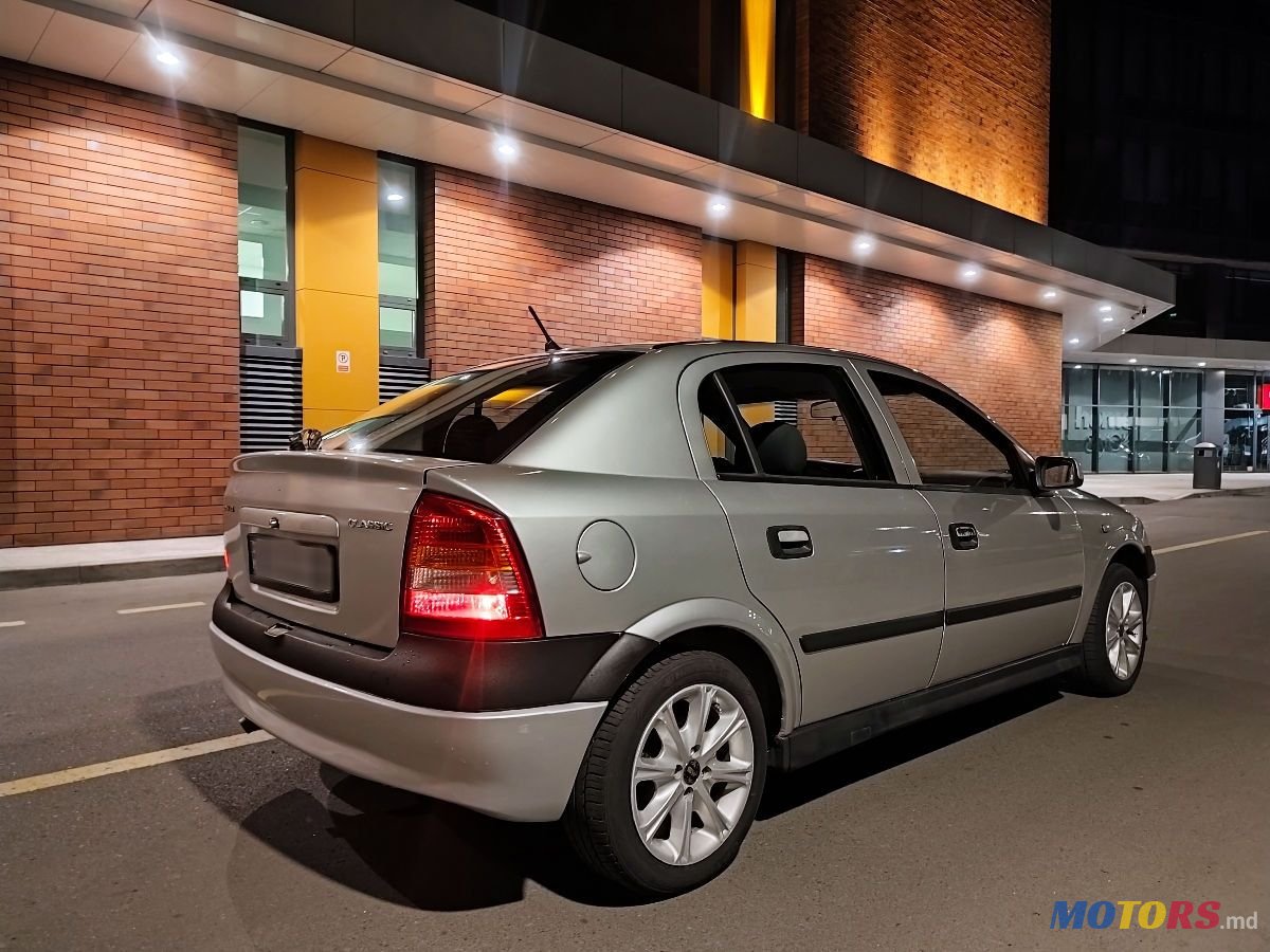 2007' Opel Astra photo #2