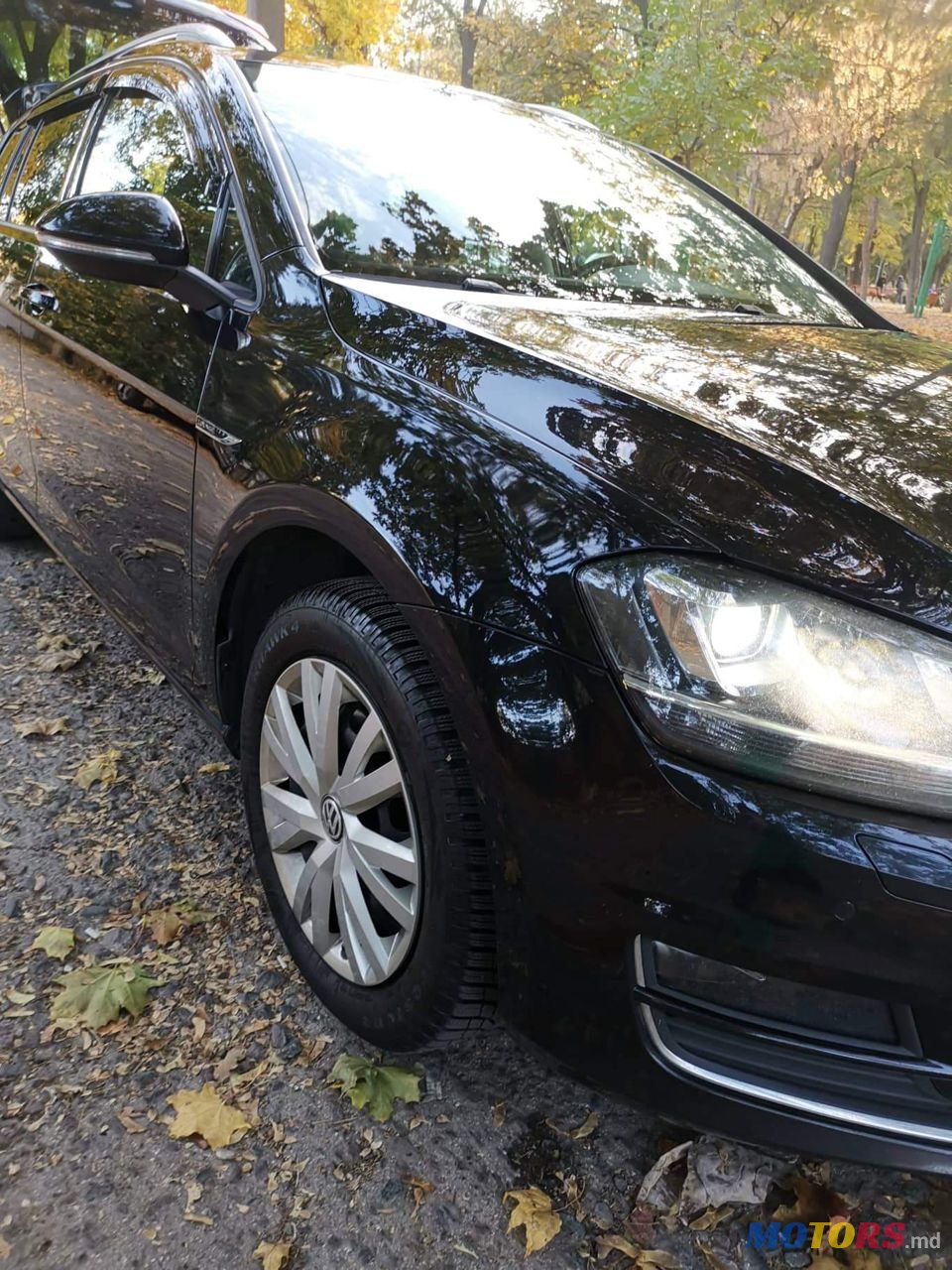 2016' Volkswagen Golf photo #2