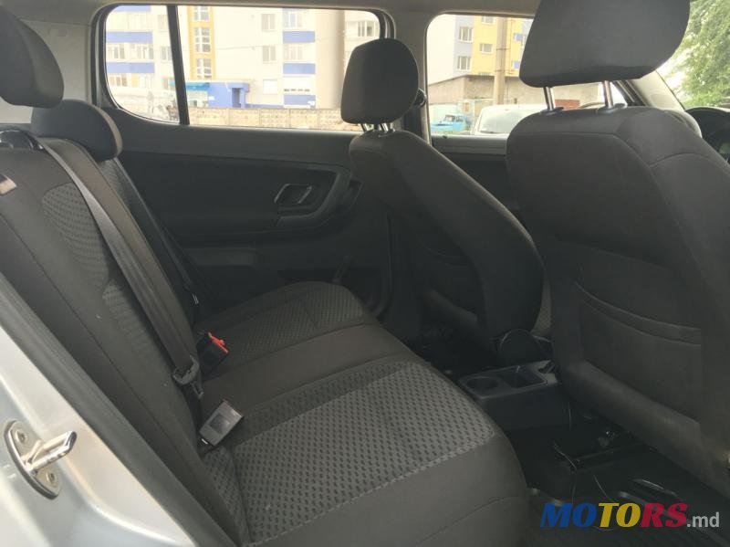 2010' Skoda Fabia photo #2