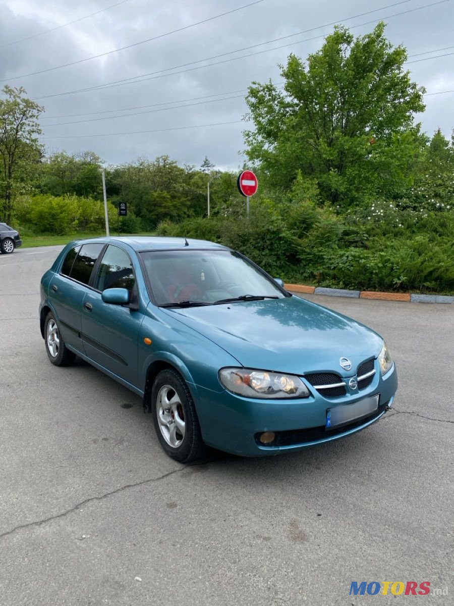 2004' Nissan Almera photo #3