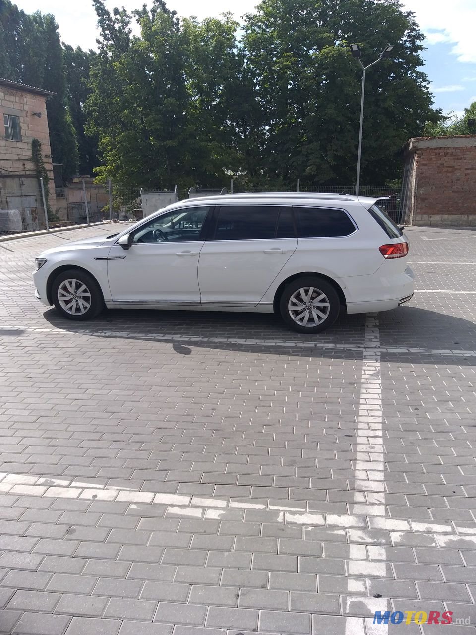 2015' Volkswagen Passat photo #4