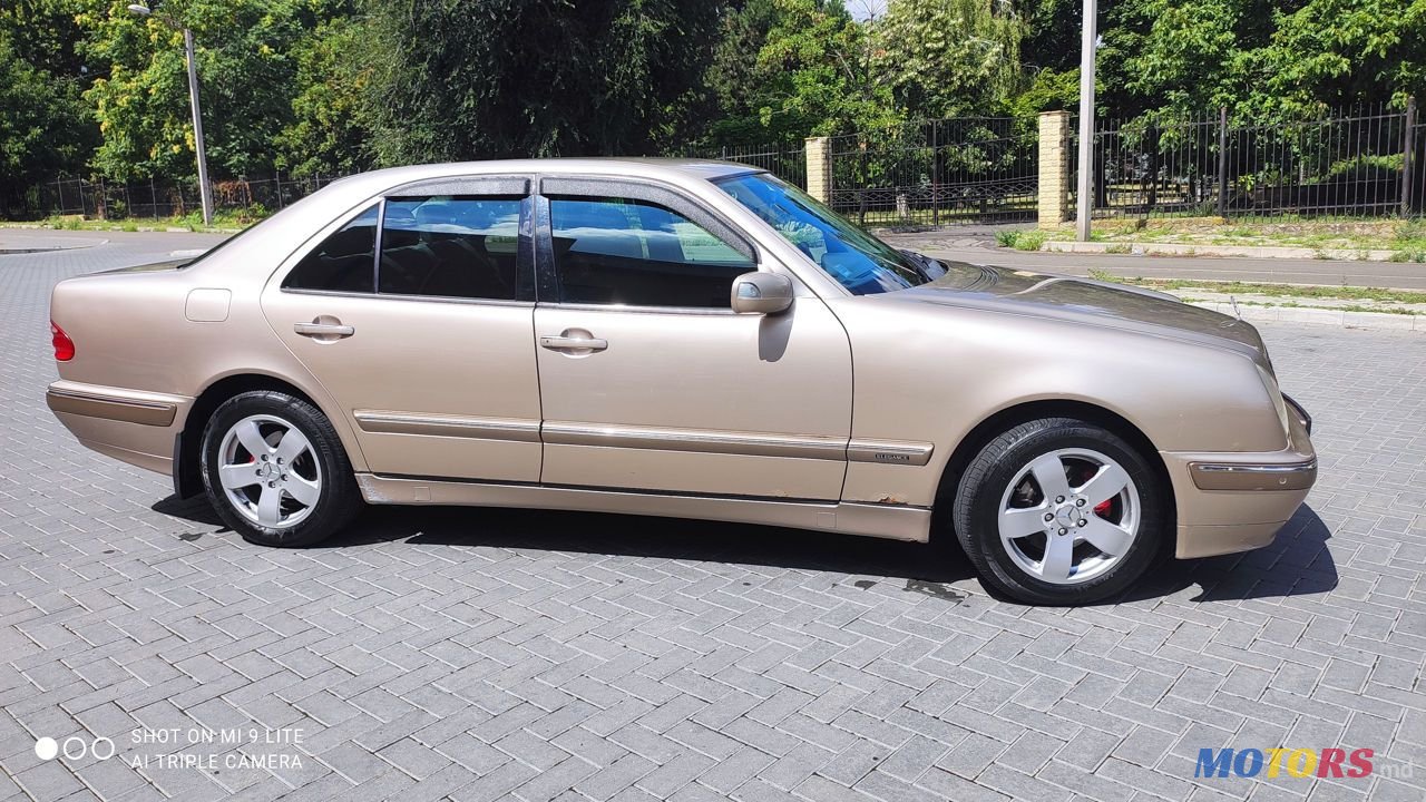 2001' Mercedes-Benz E Класс photo #4
