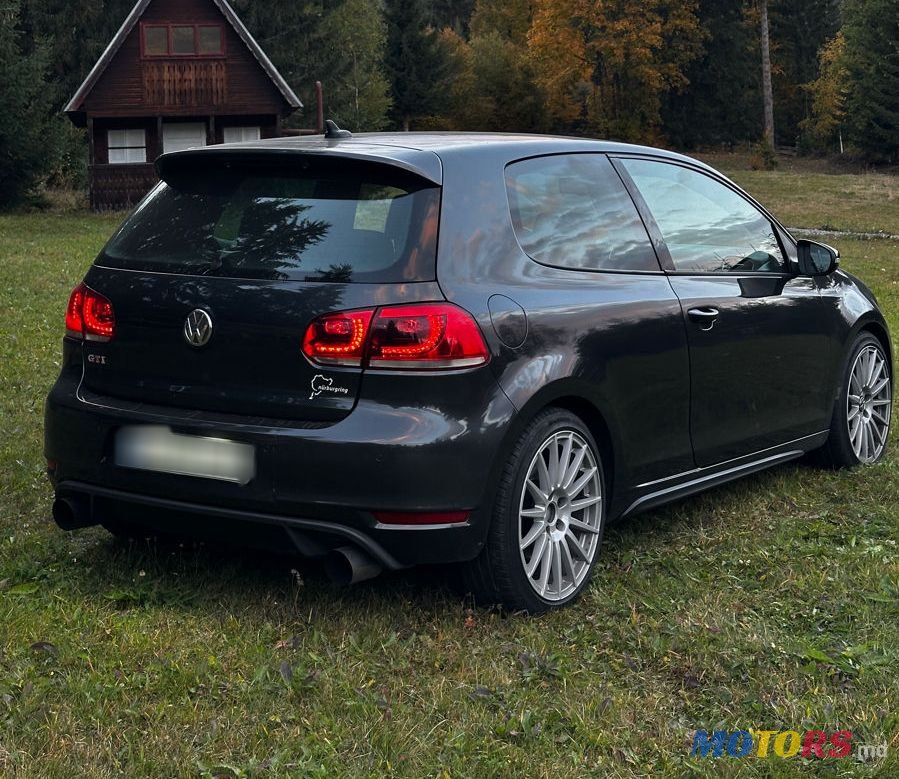 2010' Volkswagen Golf photo #1