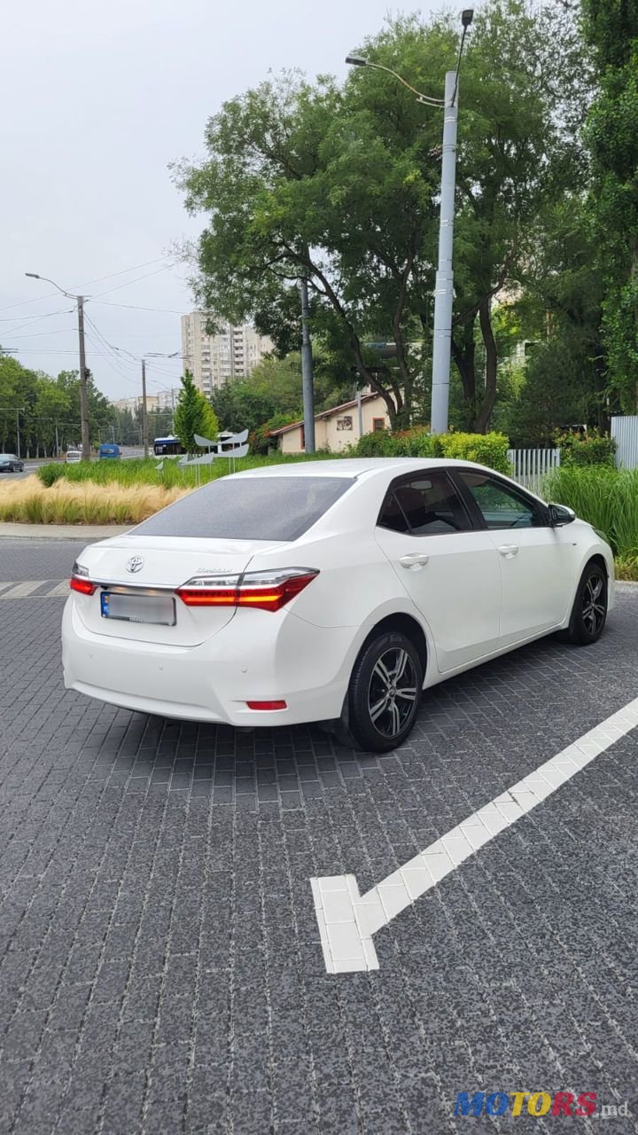 2017' Toyota Corolla photo #3