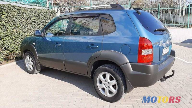 2005' Hyundai Tucson photo #1