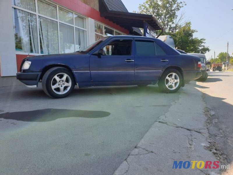 1994' Mercedes-Benz 124 photo #1