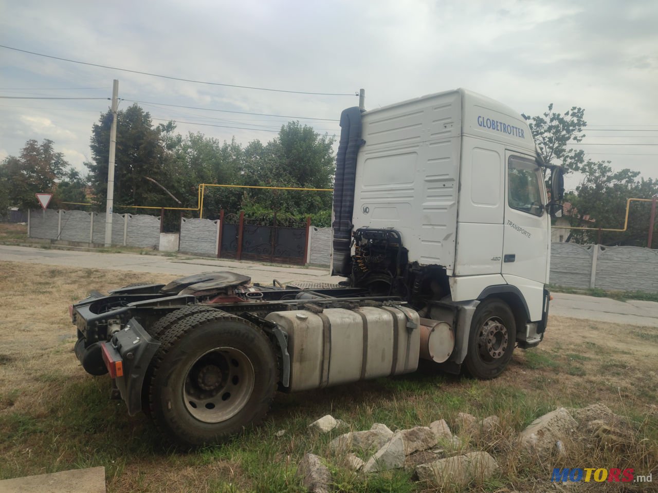 2002' Volvo FH 12 photo #1