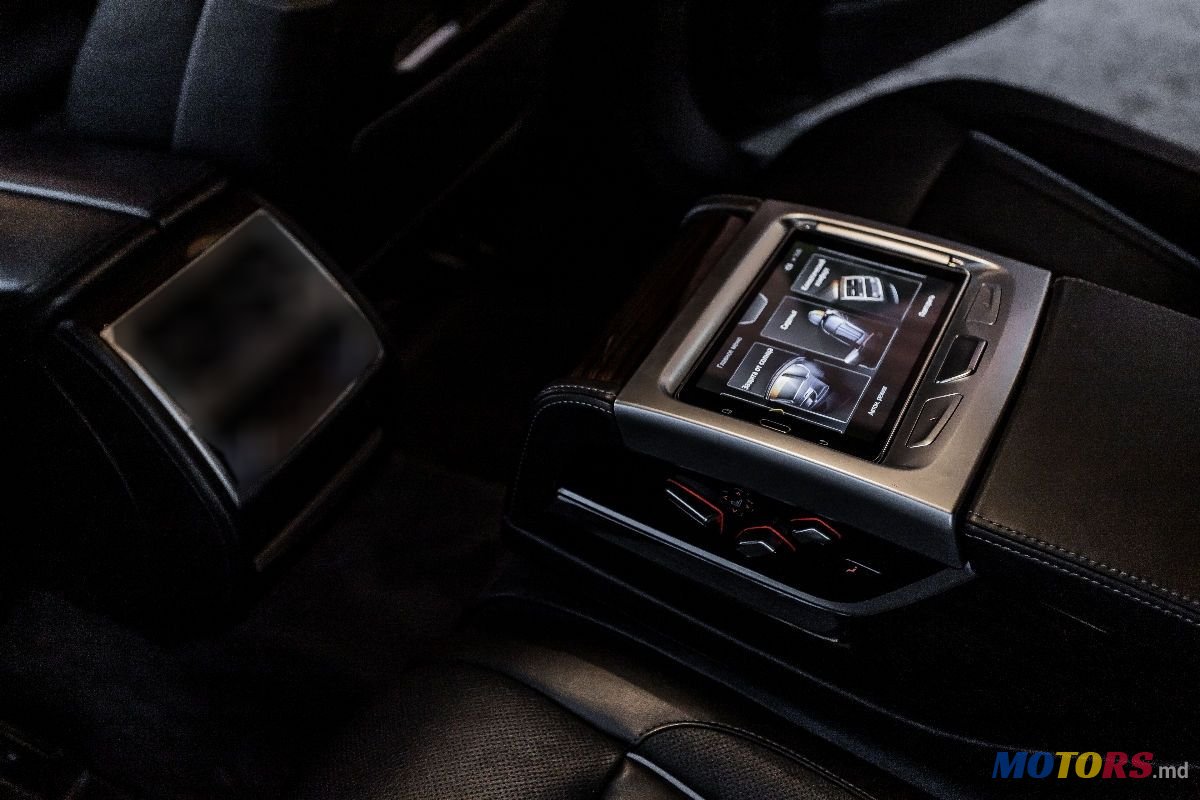 2016' BMW 7 Series photo #6