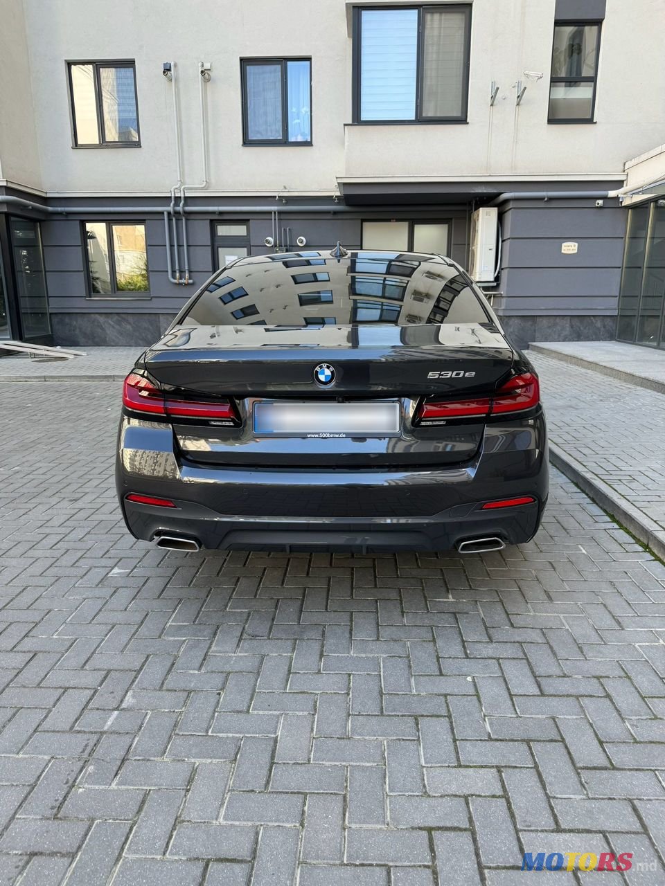 2020' BMW 5 Series photo #4