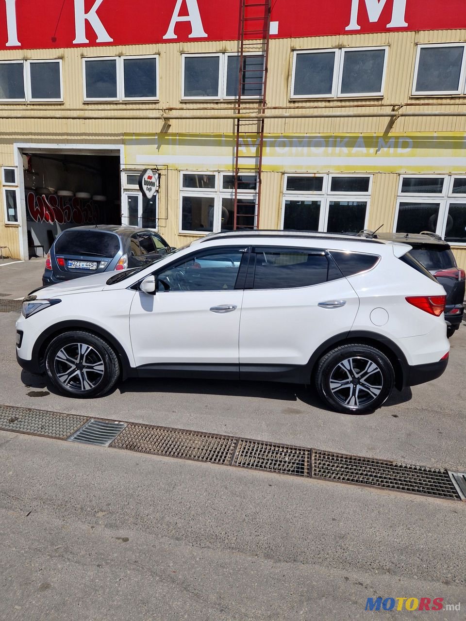 2014' Hyundai Santa Fe photo #3