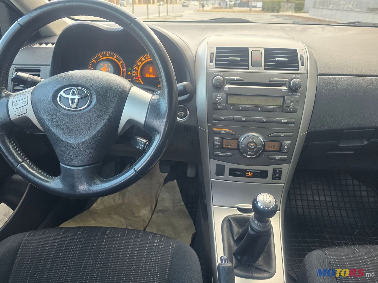 2008' Toyota Corolla photo #3