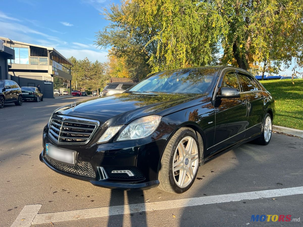 2009' Mercedes-Benz E-Class photo #5