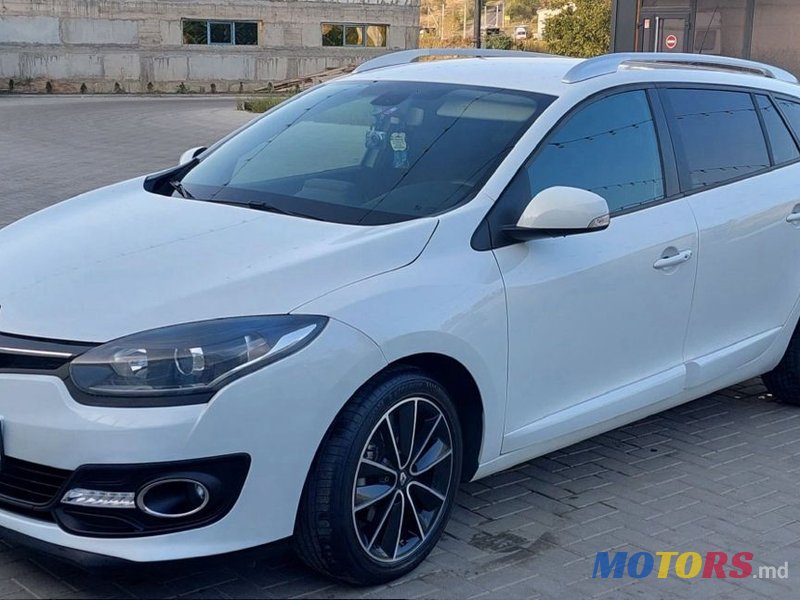 2015' Renault Megane photo #2