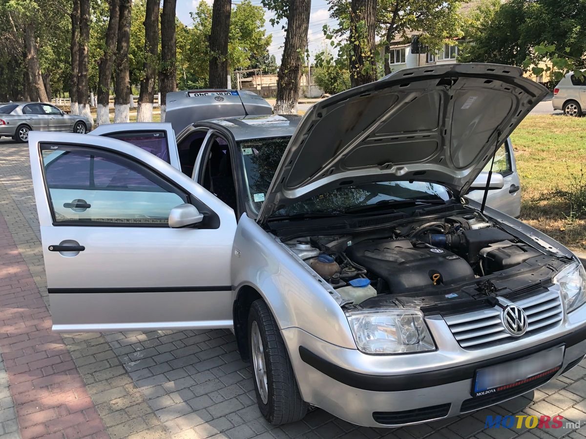 2002' Volkswagen Bora photo #3