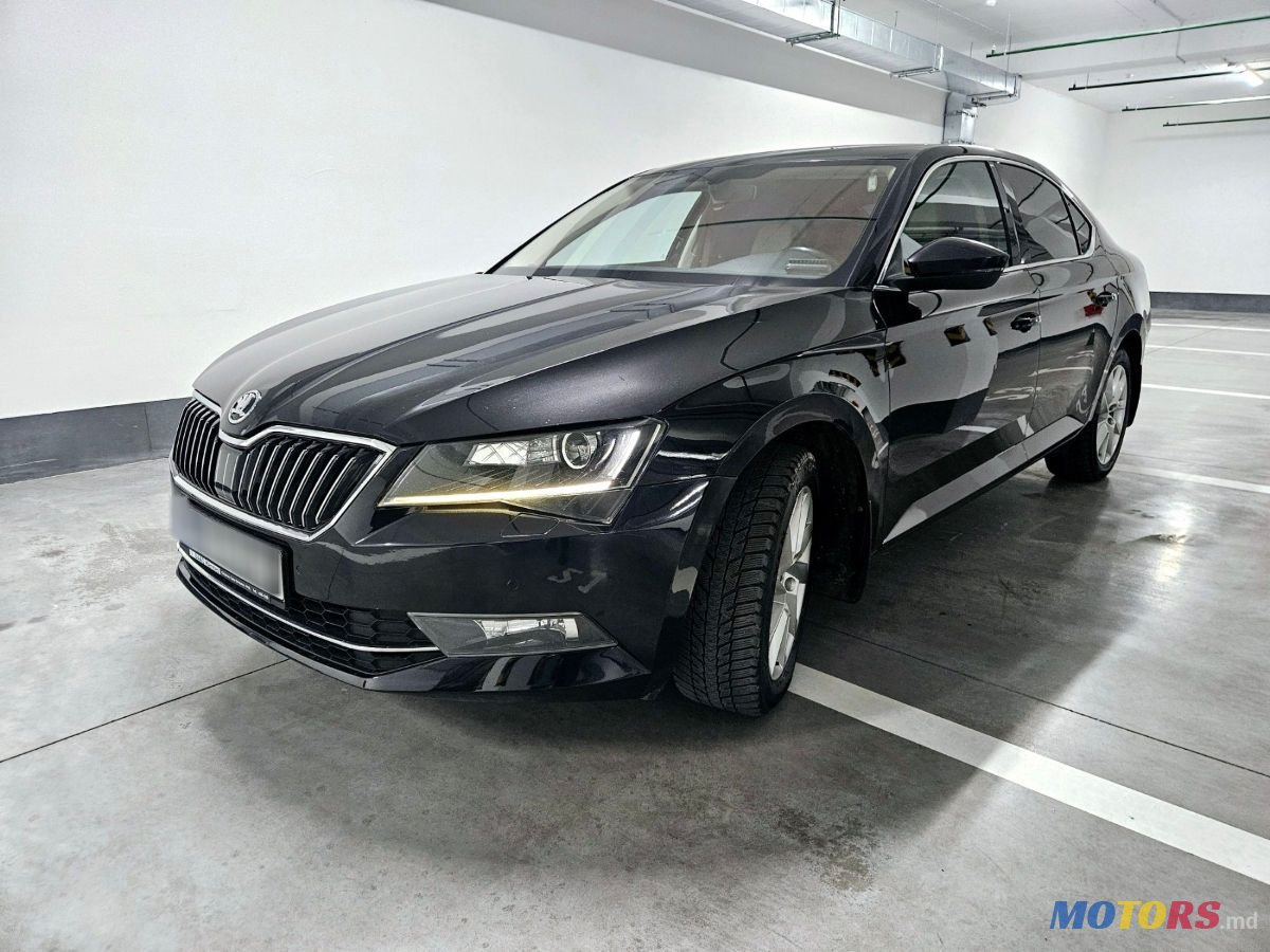 2016' Skoda Superb photo #4