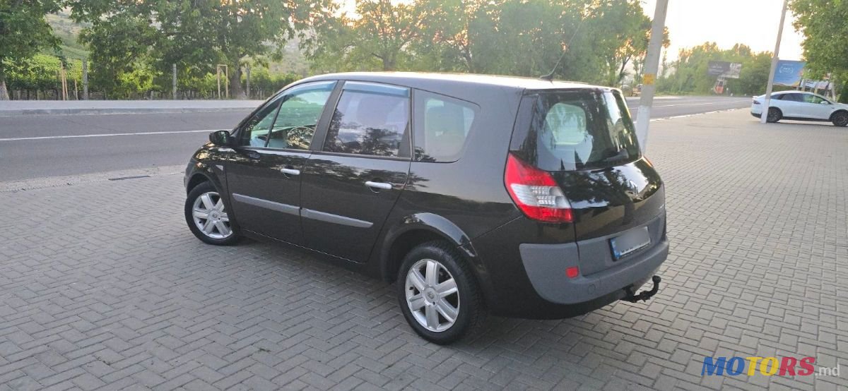 2007' Renault Grand Scenic photo #5