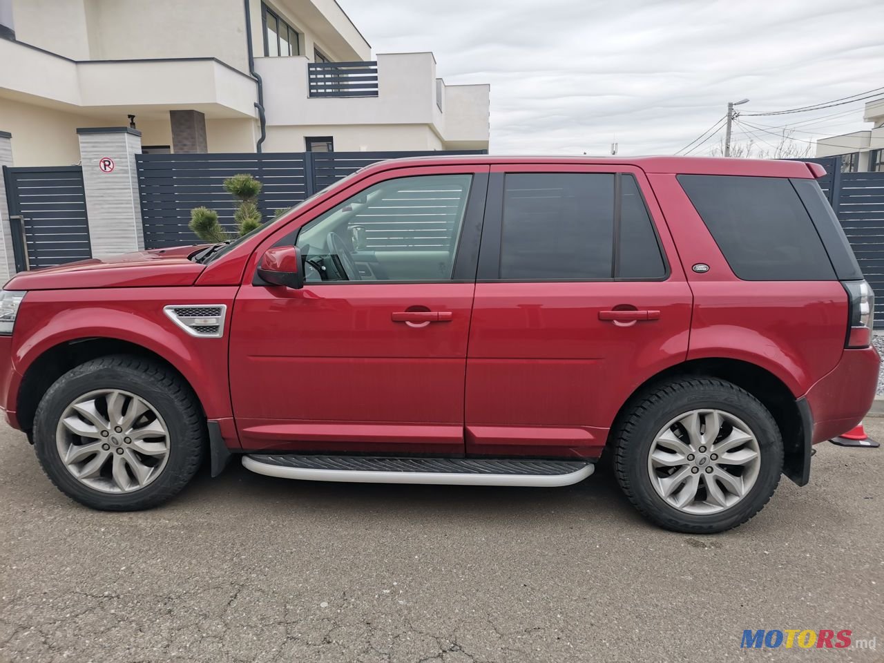 2013' Land Rover Freelander photo #1