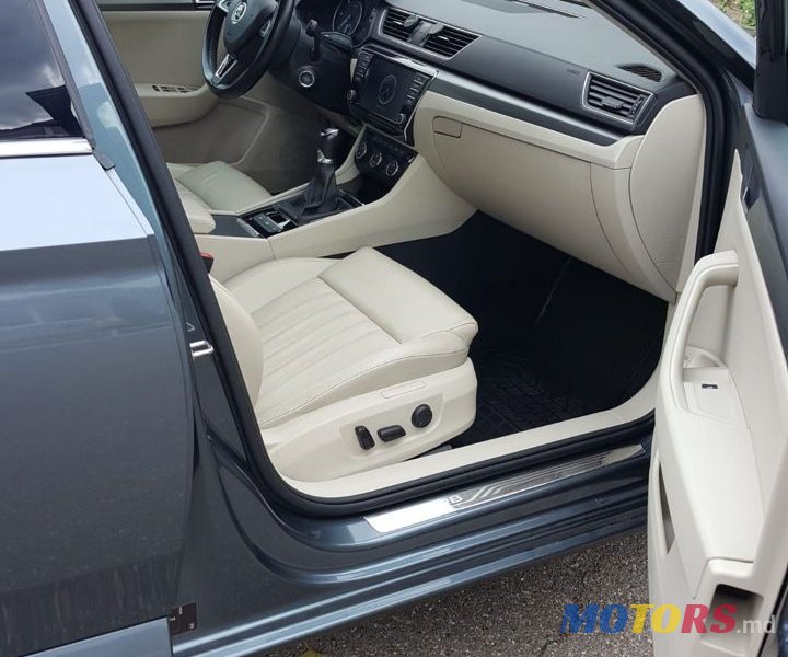 2016' Skoda Superb photo #6