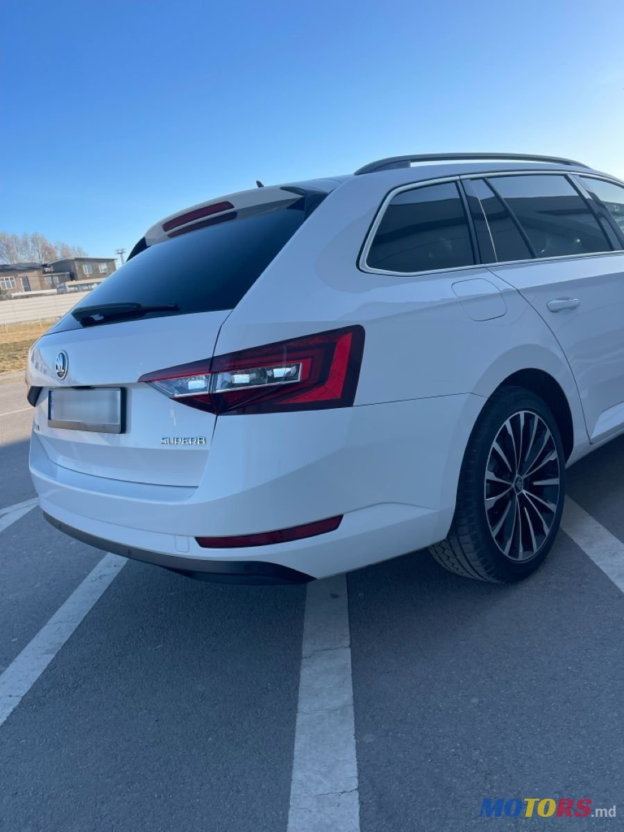 2018' Skoda Superb photo #6