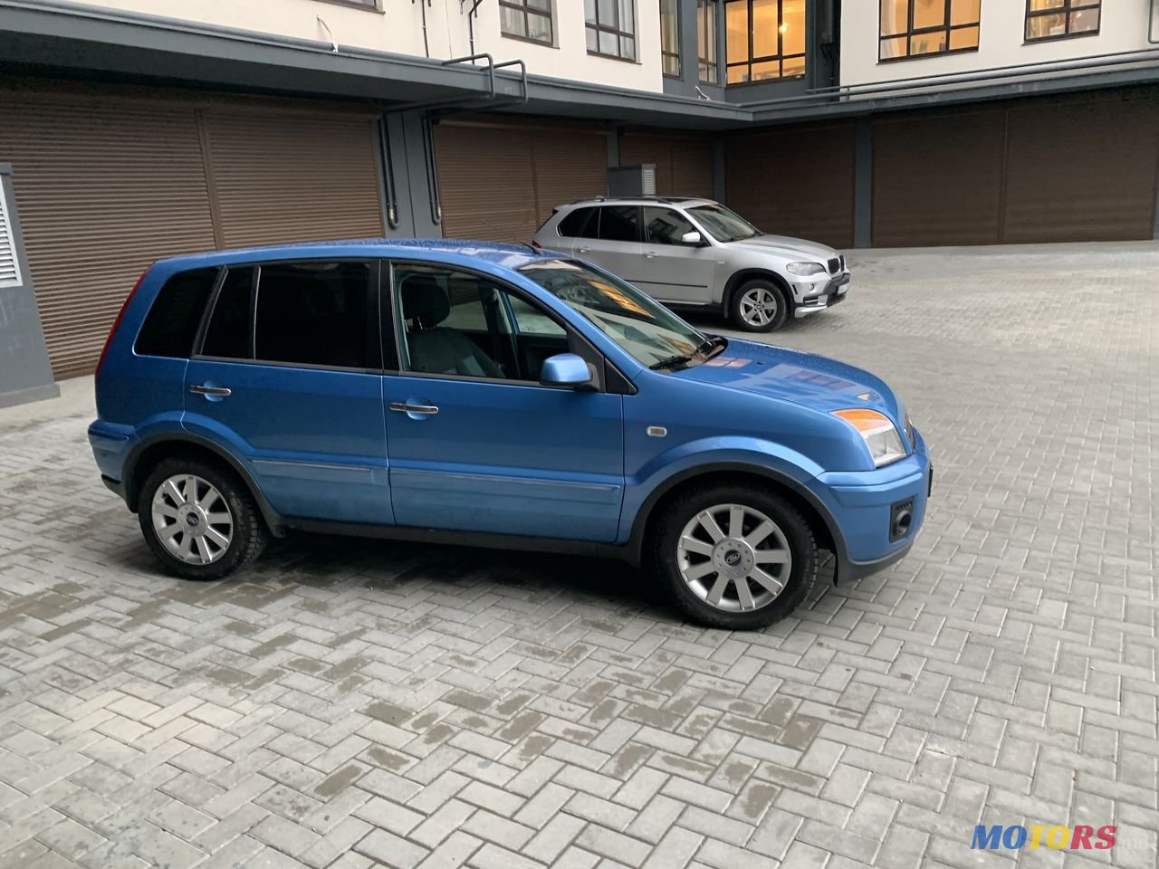 2010' Ford Fusion photo #4