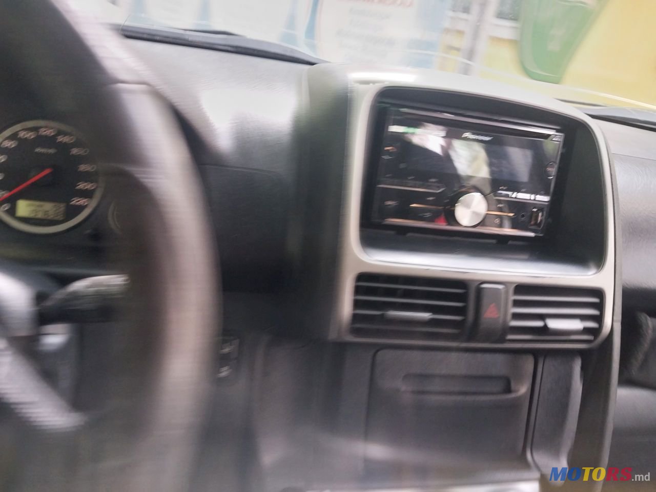 2004' Honda CR-V photo #4