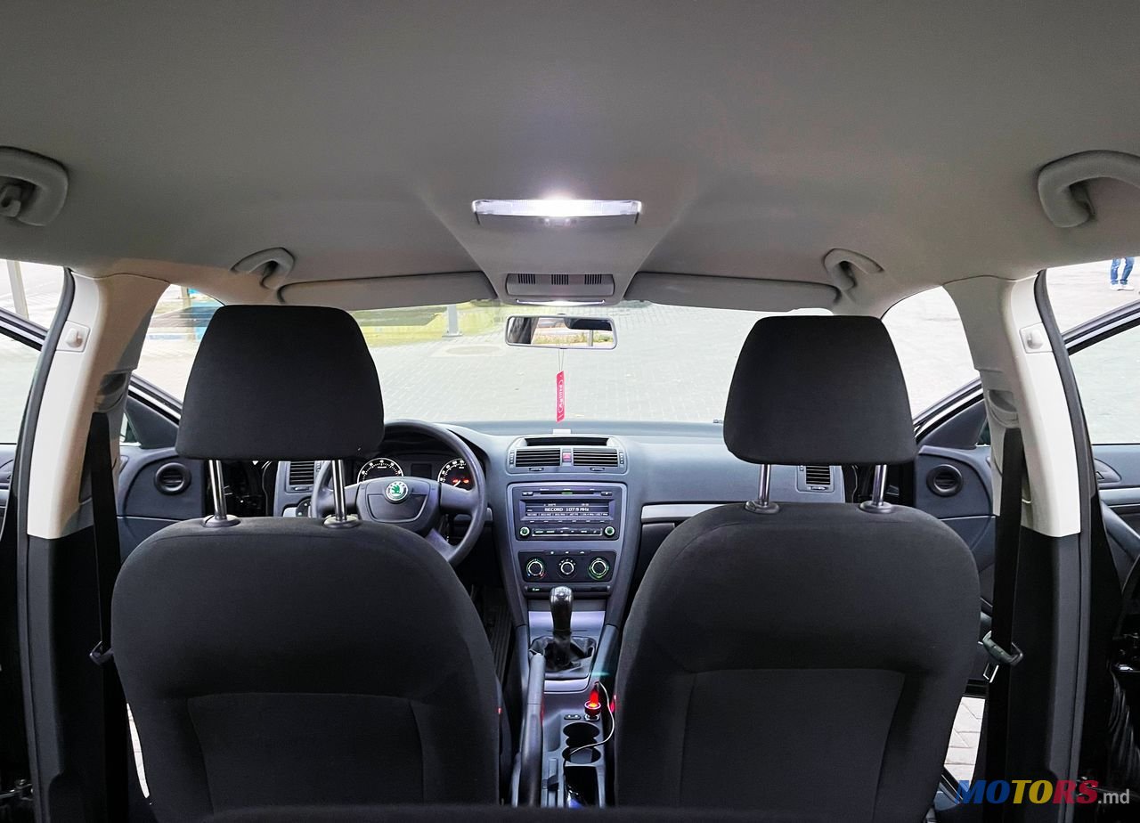 2012' Skoda Octavia photo #6