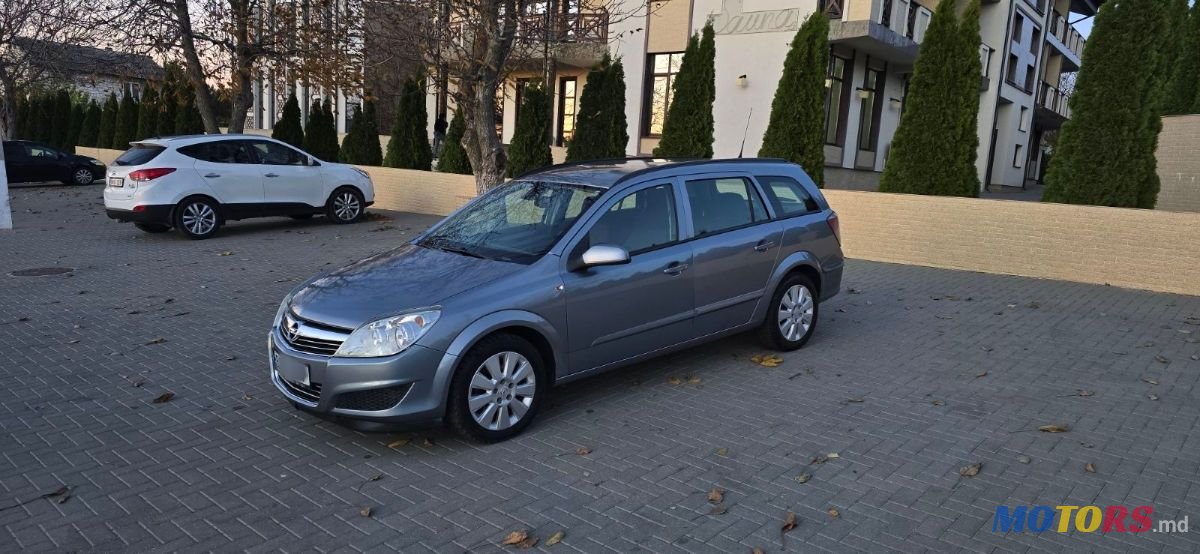 2008' Opel Astra photo #5