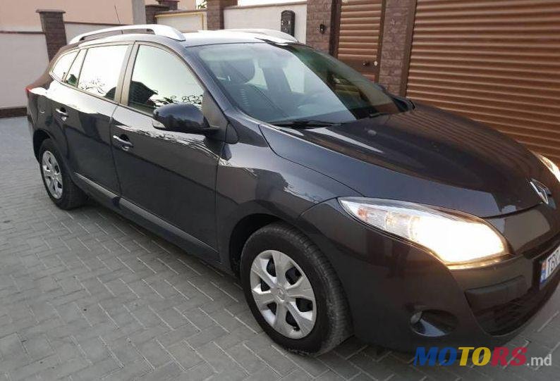 2015' Renault Megane photo #2