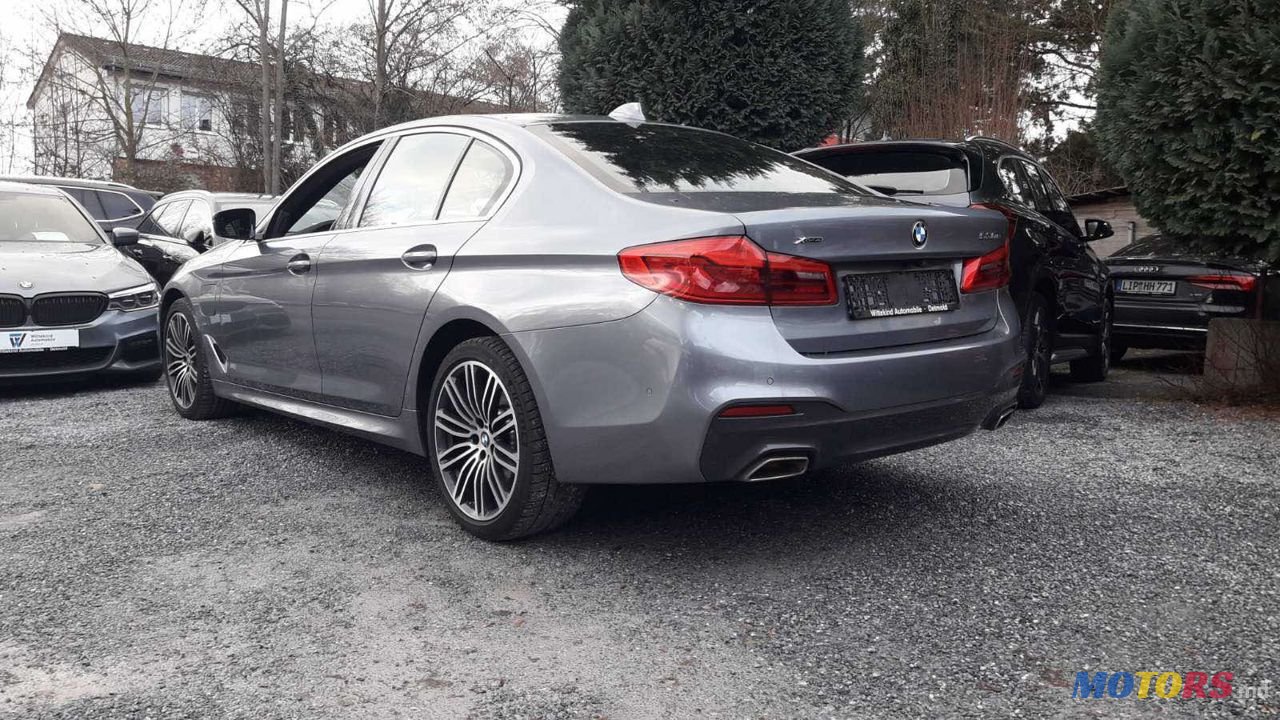 2020' BMW 5 Series photo #5
