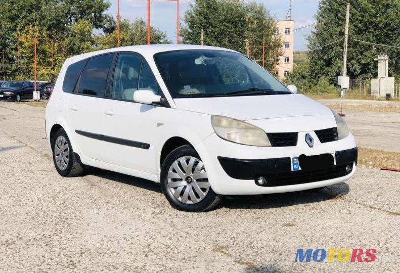 2006' Renault Grand Scenic photo #1