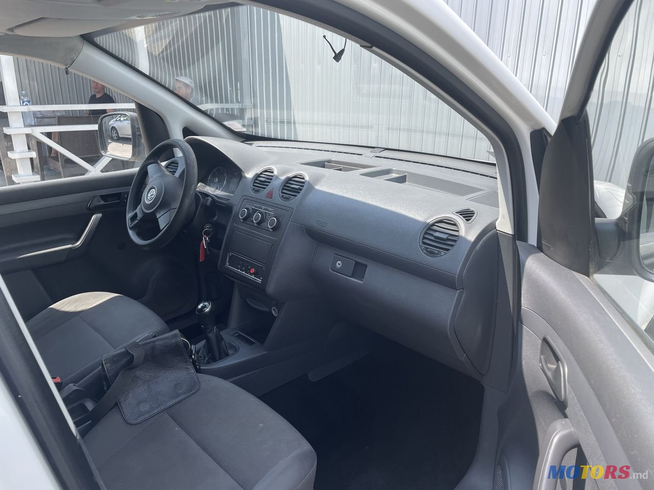 2014' Volkswagen Caddy photo #4