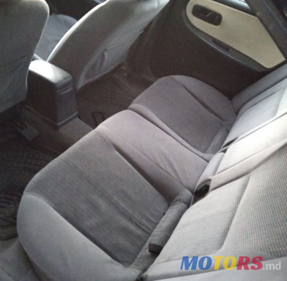 1993' Nissan Primera photo #5