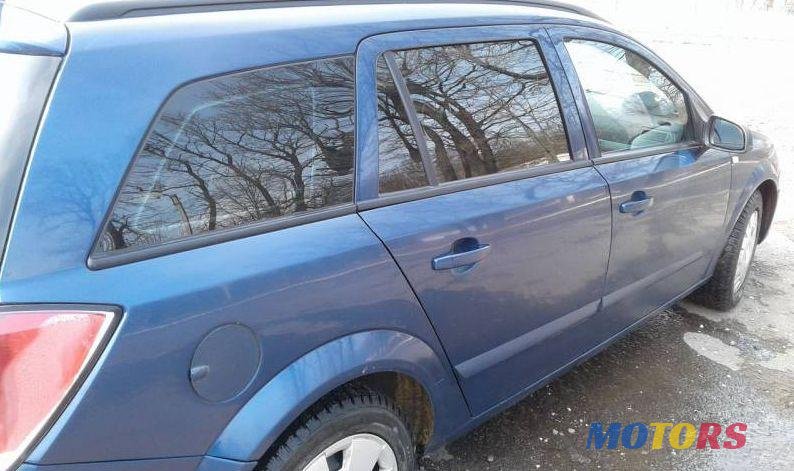 2005' Opel Astra photo #2