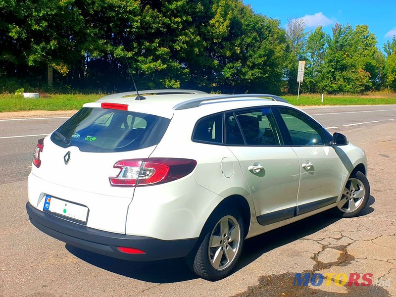 2014' Renault Megane photo #4