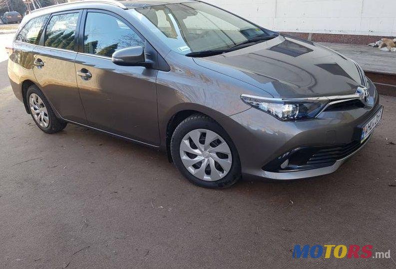 2017' Toyota Auris photo #1