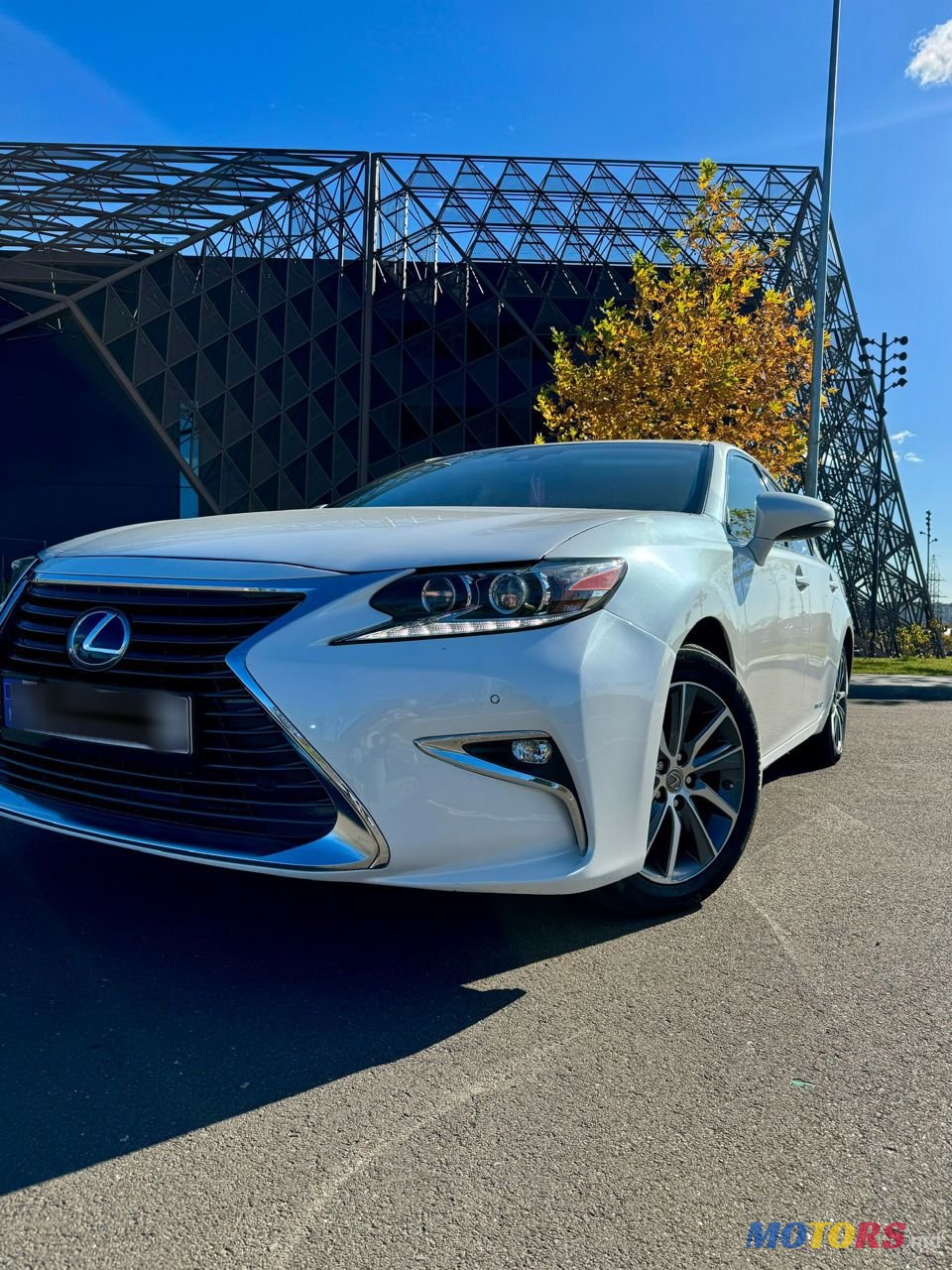 2016' Lexus Es Series photo #5