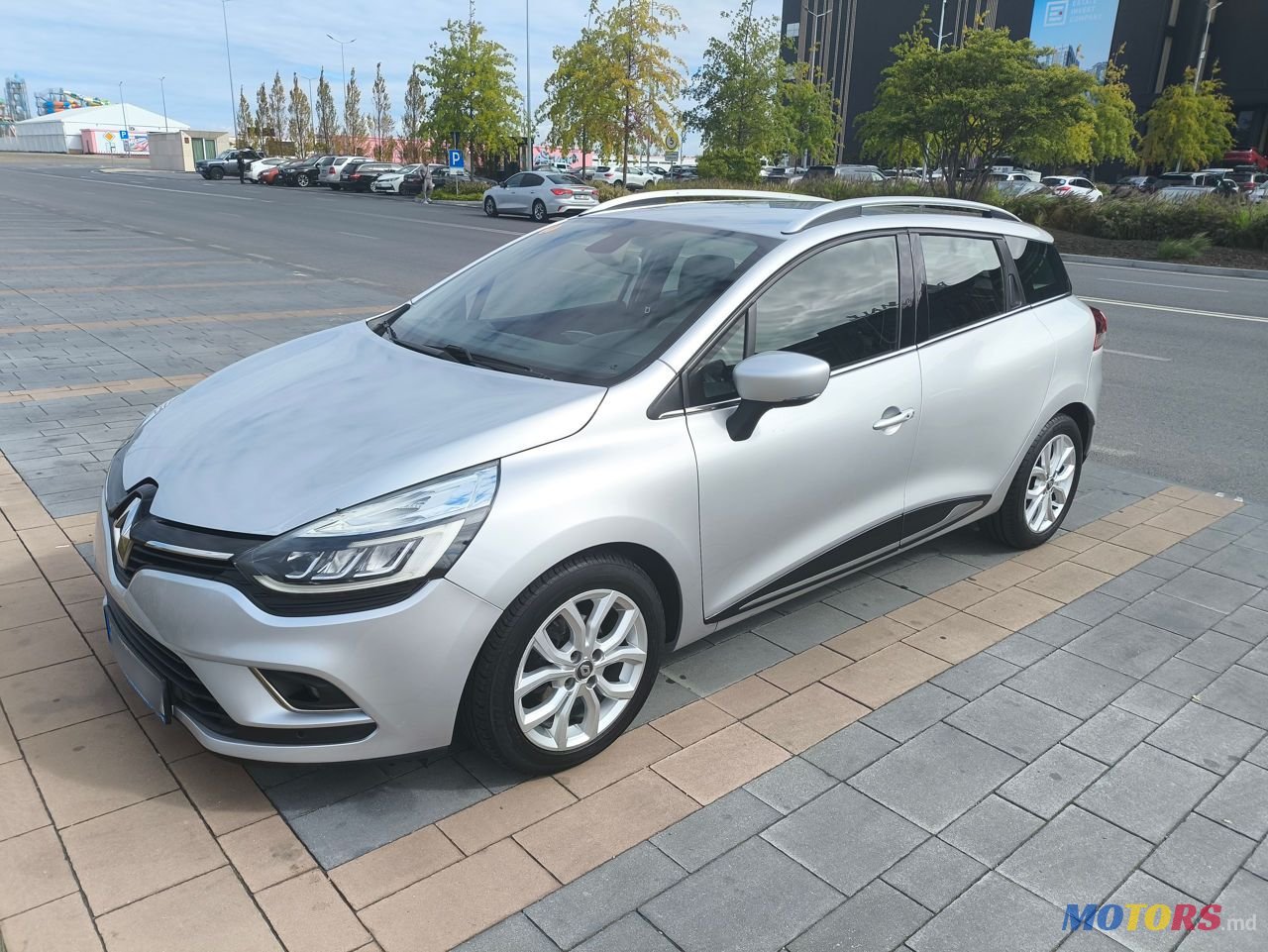 2017' Renault Clio photo #2