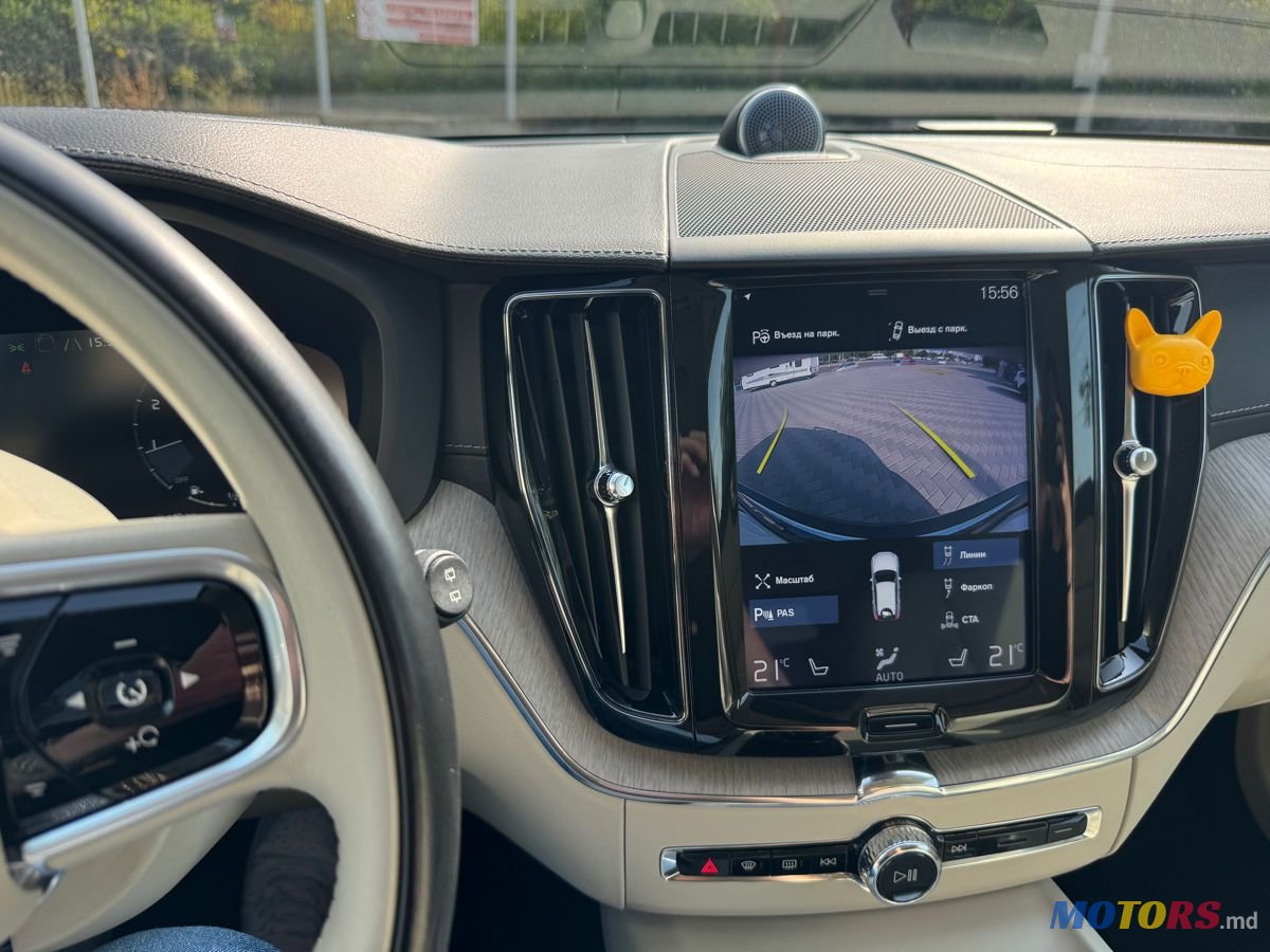 2019' Volvo XC60 photo #4
