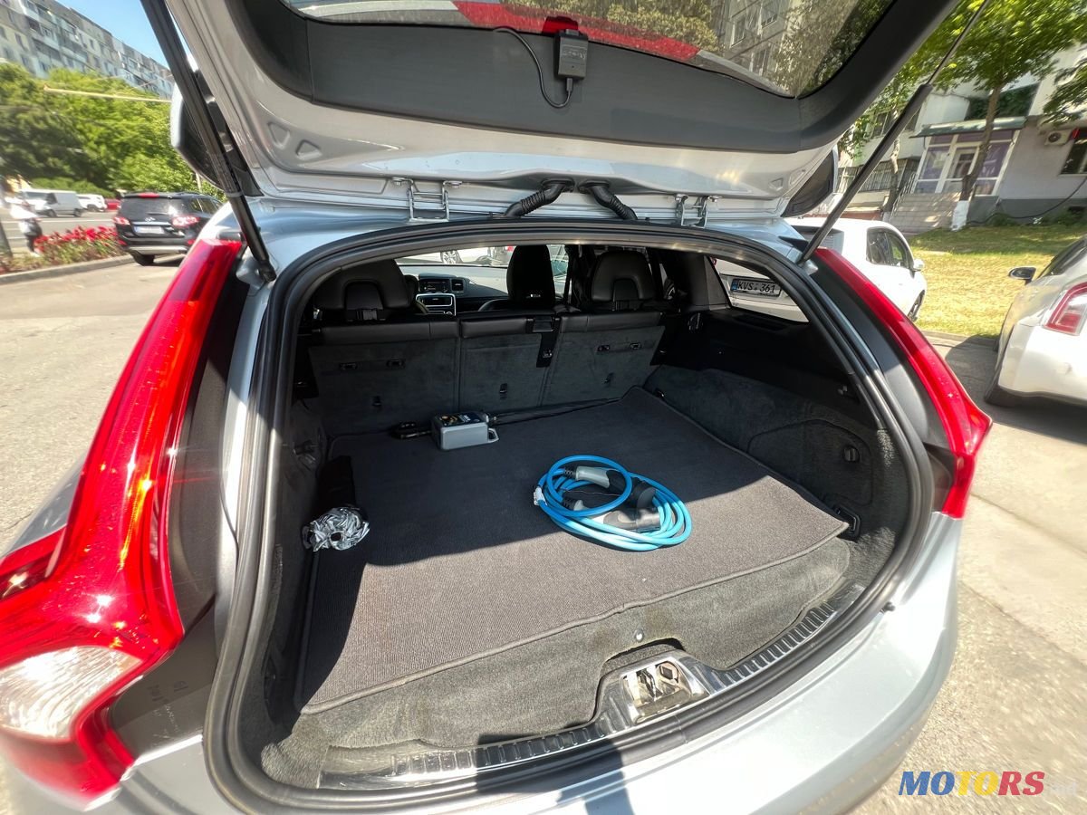 2015' Volvo V60 photo #6