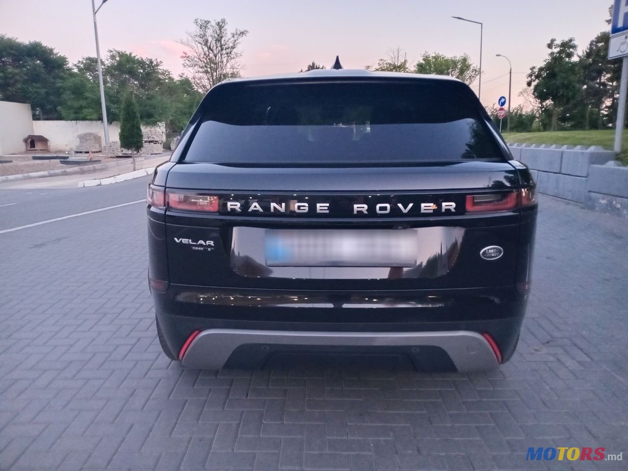 2018' Land Rover Range Rover Velar photo #6