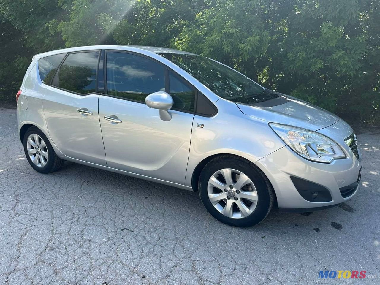 2011' Opel Meriva photo #3
