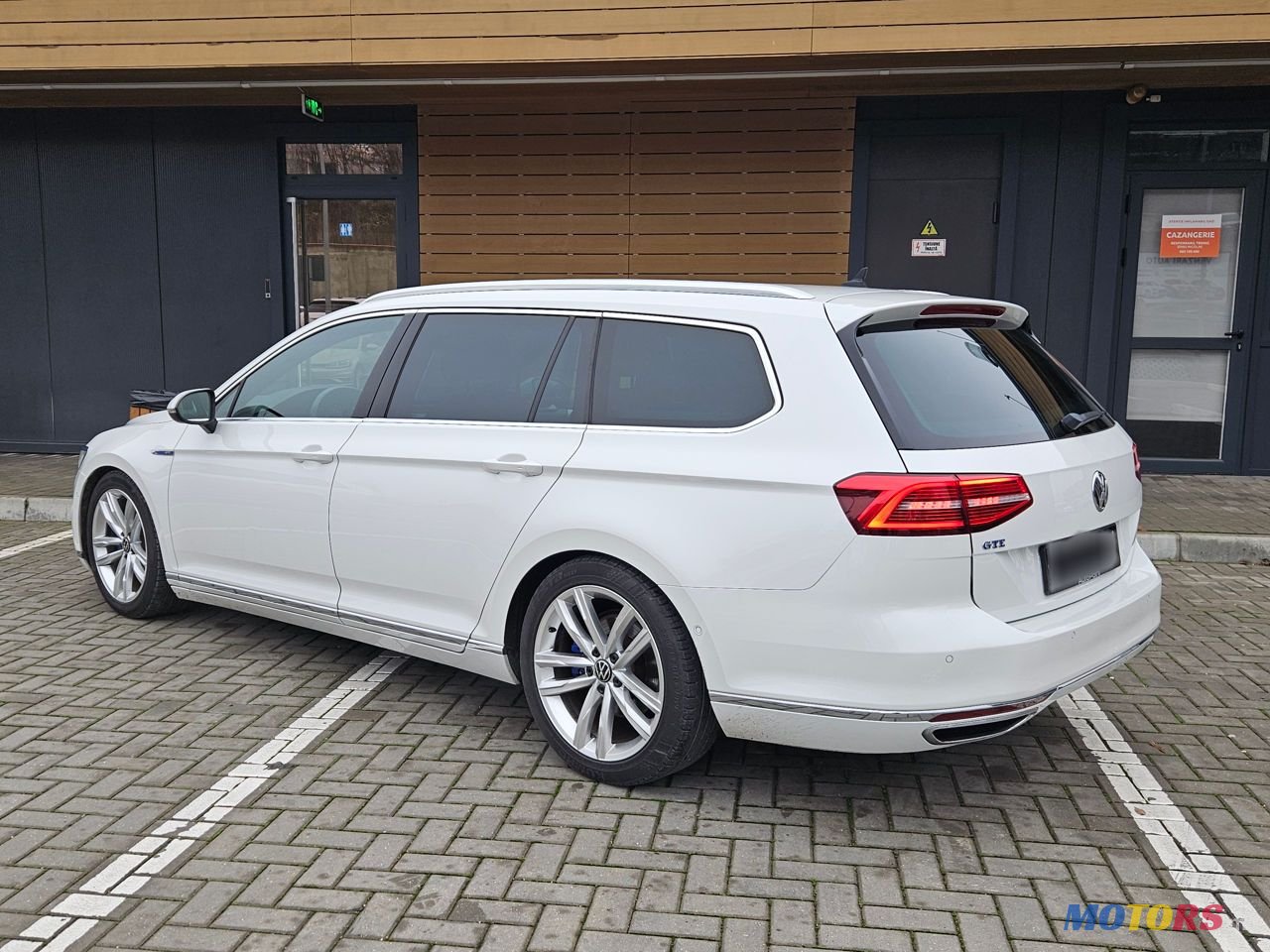 2015' Volkswagen Passat photo #4