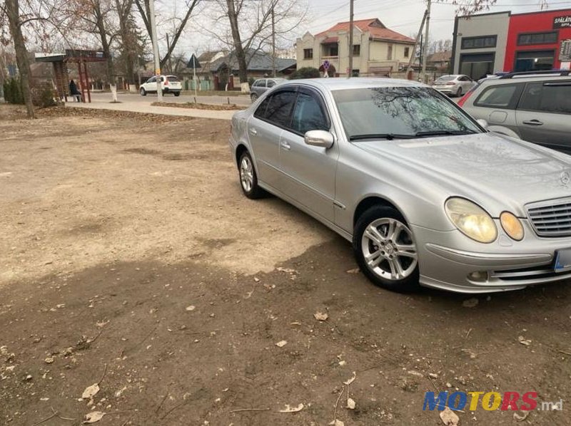 2005' Mercedes-Benz E-Class photo #5