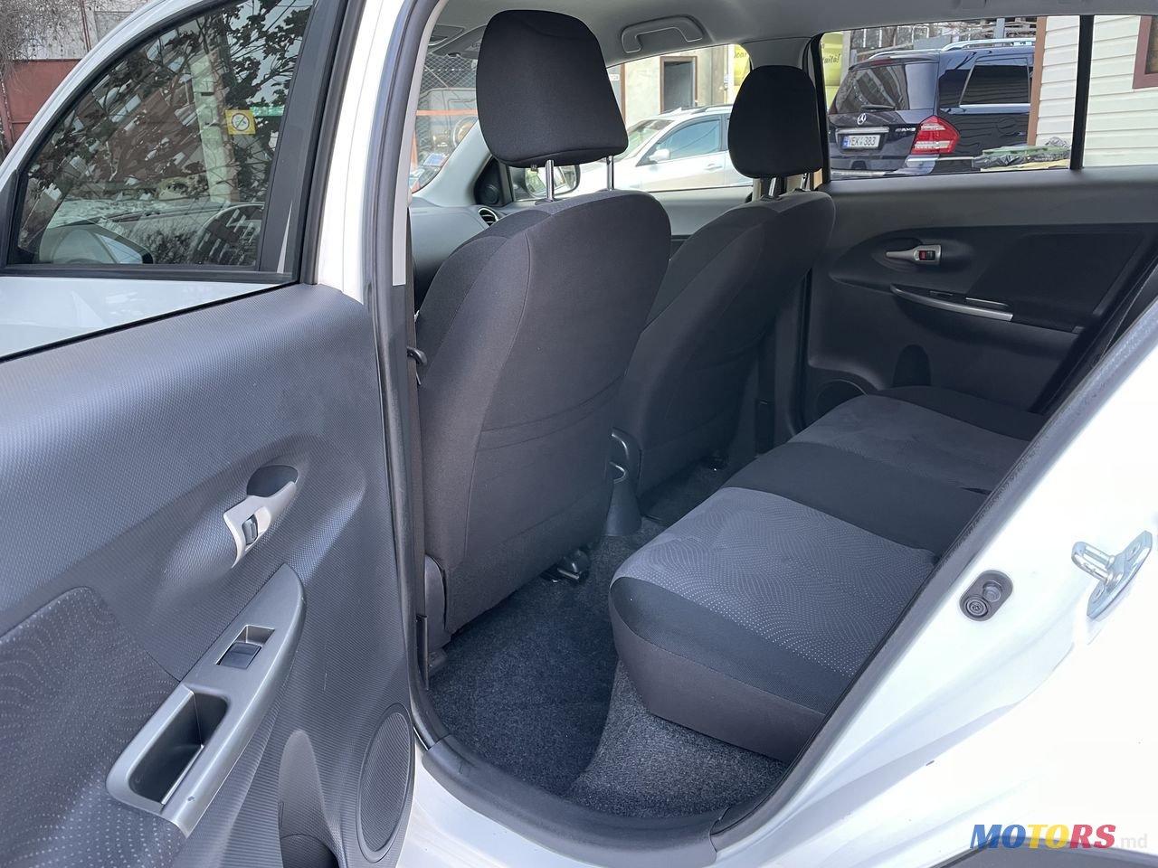 2013' Toyota Urban Cruiser photo #5