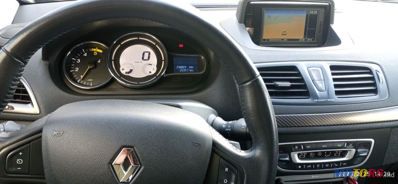 2013' Renault Megane photo #4