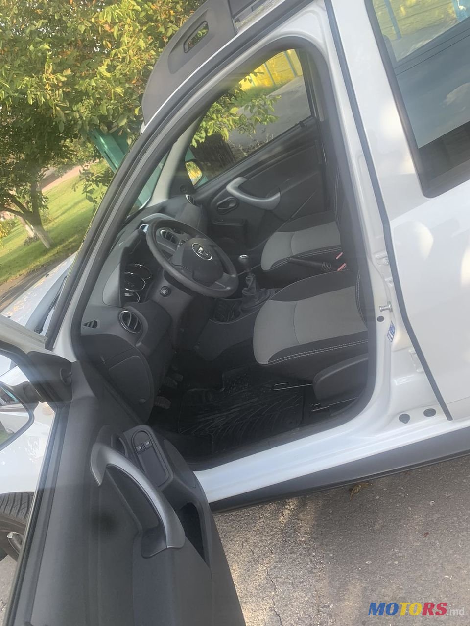 2014' Dacia Duster photo #3