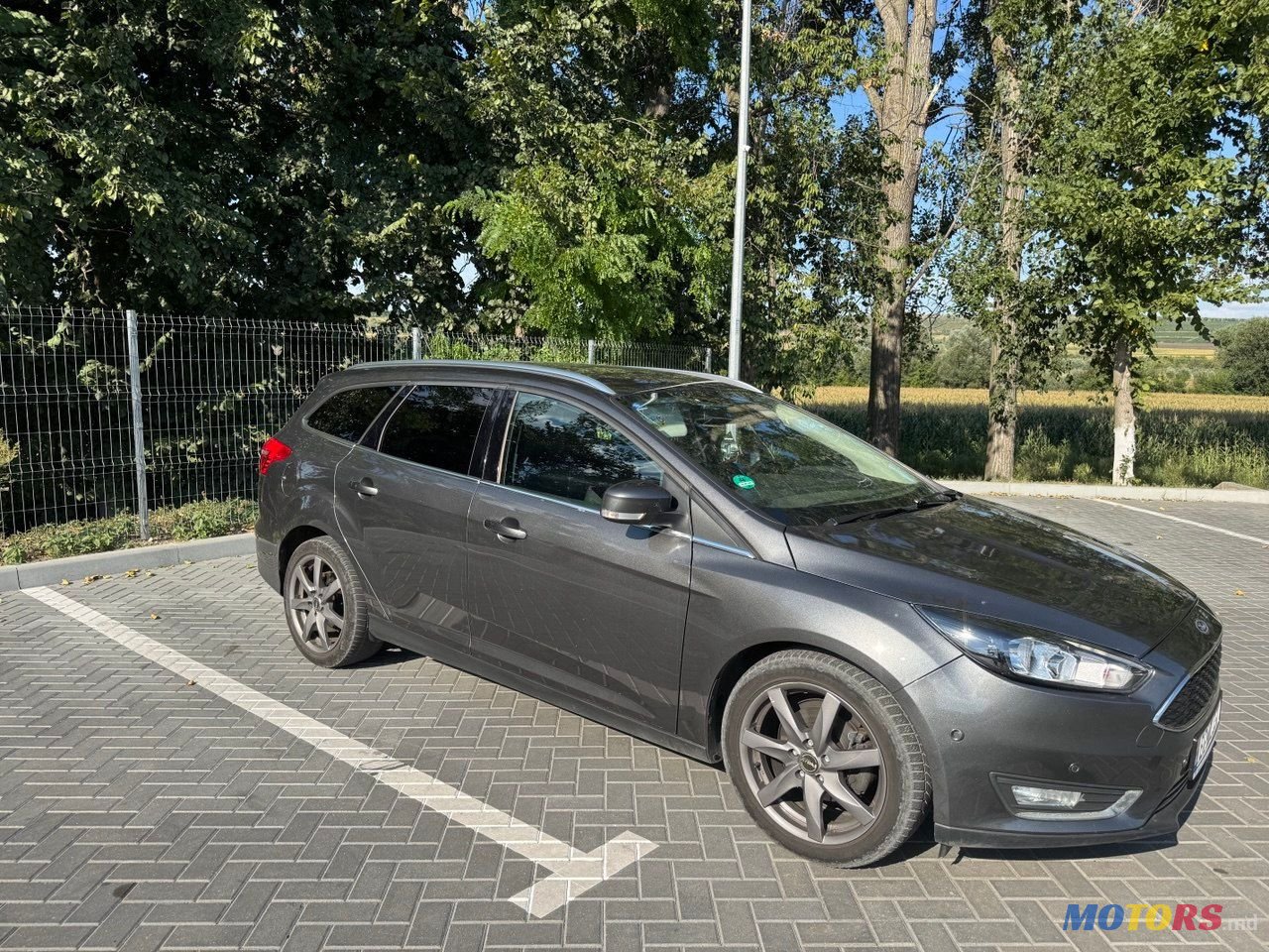 2016' Ford Focus photo #2