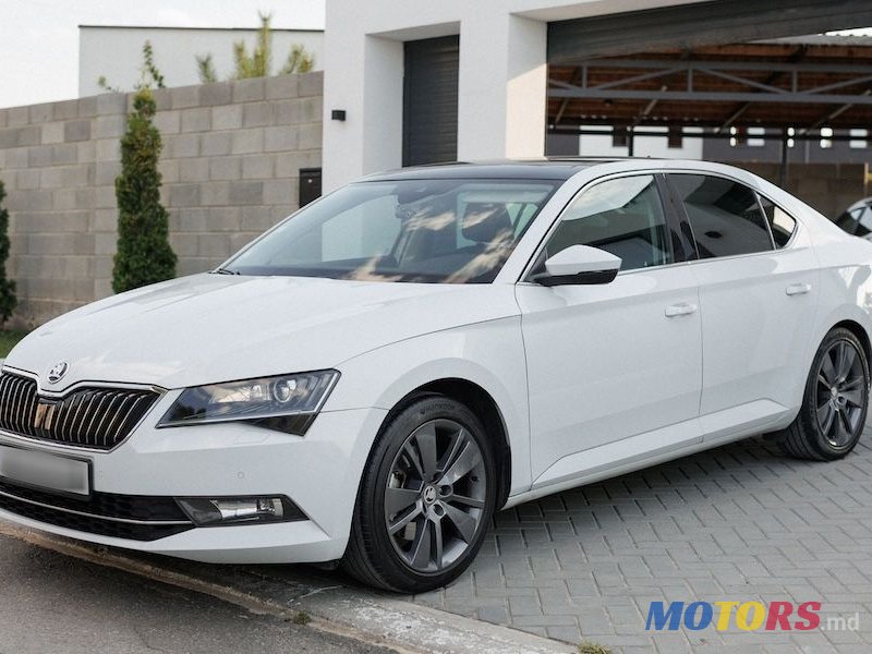 2019' Skoda Superb photo #2